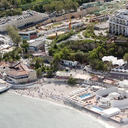 Аркадия Студия С Балконом Частичный Вид Моря Первая Линия От Моря Odessa Buitenkant foto